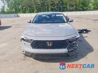 Piąte zdjęcie samochodu w środku: 2025 HONDA ACCORD TOURING HYBRID VIN:1HGCY2F88SA030599 - miniatura