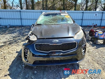 Piąte zdjęcie samochodu w środku: 2017 KIA SPORTAGE EX VIN:KNDPN3AC0H7085760 - miniatura