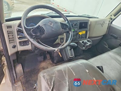 Zdjęcie 8 z 12 samochodu: 2016 INTERNATIONAL 4300 BOX TRUCK VIN:1HTMMMML7GH007463 - miniatura