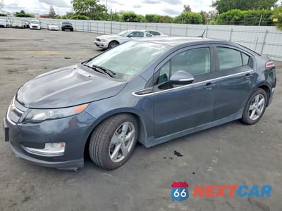 2013 CHEV VOLT 1G1RE6E40DU111145 - główne zdjęcie licytacji z USA - miniatura