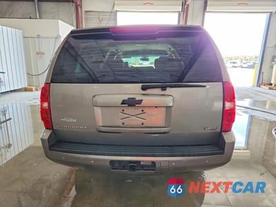 Zdjęcie 6 z 12 samochodu: 2009 CHEVROLET SUBURBAN K1500 LT VIN:1GNFK26339R157622 - miniatura
