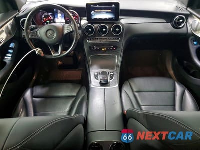 Zdjęcie 8 z 11 samochodu: 2019 MERCEDES-BENZ GLC 300 4MATIC VIN:WDC0G4KB0KF622013 - miniatura