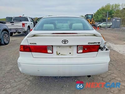 Zdjęcie 6 z 12 samochodu: 2001 TOYOTA CAMRY CE VIN:4T1BG22K91U766023 - miniatura