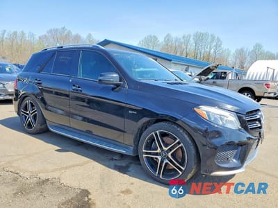 Czwarte zdjęcie samochodu z boku: 2018 MERCEDES-BENZ GLE 43 AMG VIN:4JGDA6EB7JA998067 - miniatura