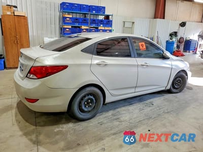 Trzecie zdjęcie samochodu z tyłu: 2017 HYUNDAI ACCENT SE VIN:KMHCT4AE2HU202893 - miniatura