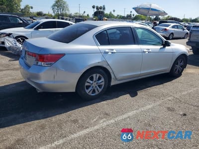 Trzecie zdjęcie samochodu z tyłu: 2011 HONDA ACCORD LXP VIN:1HGCP2F4XBA080551 - miniatura