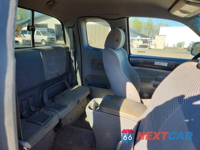 Zdjęcie 11 z 13 samochodu: 2006 TOYOTA TACOMA ACCESS CAB VIN:5TEUU42N36Z314806 - miniatura