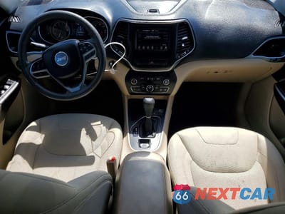 Zdjęcie 8 z 13 samochodu: 2019 JEEP CHEROKEE LATITUDE VIN:1C4PJLCX4KD286498 - miniatura