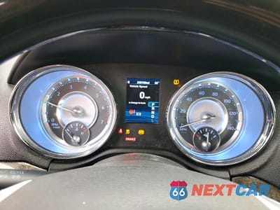 Zdjęcie 9 z 11 samochodu: 2014 CHRYSLER 300C VIN:2C3CCAEG8EH272917 - miniatura