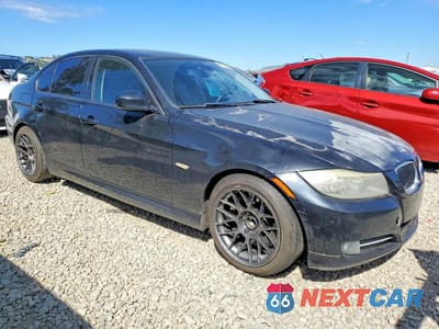 Czwarte zdjęcie samochodu z boku: 2011 BMW 335 D VIN:WBAPN7C51BA779466 - miniatura