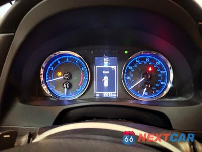 Zdjęcie 9 z 12 samochodu: 2019 TOYOTA COROLLA SE VIN:2T1BURHE7KC163514 - miniatura
