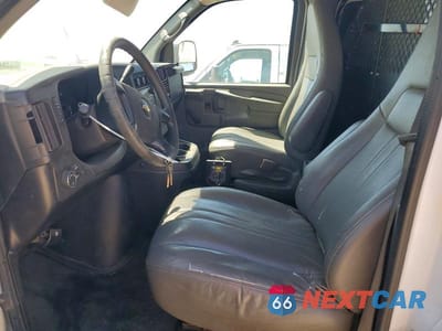 Zdjęcie 7 z 13 samochodu: 2012 CHEV EXPRESS G1500 VIN:1GCSGAFX2C1188016 - miniatura