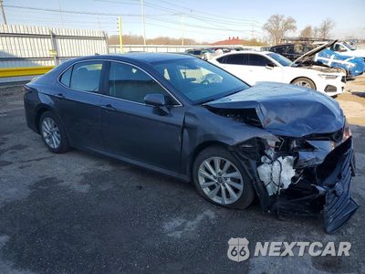 Czwarte zdjęcie samochodu z boku: 2022 TOYOTA CAMRY LE VIN:4T1R11AK5NU703776 - miniatura