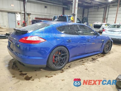 Trzecie zdjęcie samochodu z tyłu: 2011 PORSCHE PANAMERA TURBO VIN:WP0AC2A76BL090887 - miniatura