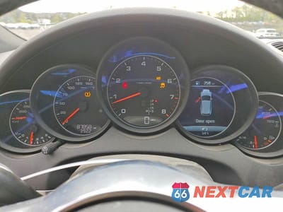 Zdjęcie 9 z 13 samochodu: 2018 PORSCHE CAYENNE VIN:WP1AA2A25JKA04739 - miniatura