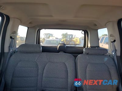 Zdjęcie 10 z 13 samochodu: 2002 FORD EXPLORER XLS VIN:1FMZU72E72ZB59282 - miniatura