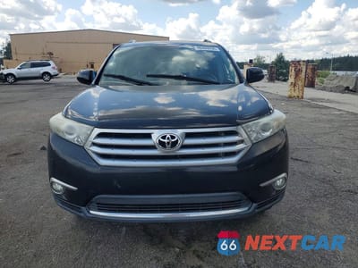 Piąte zdjęcie samochodu w środku: 2012 TOYOTA HIGHLANDER BASE VIN:5TDZA3EHXCS026692 - miniatura