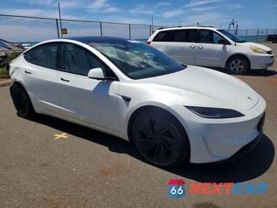 Czwarte zdjęcie samochodu z boku: 2024 TESLA MODEL 3 VIN:5YJ3E1ET7RF773909 - miniatura
