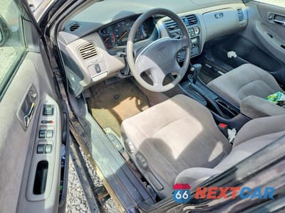 Zdjęcie 8 z 12 samochodu: 1999 HONDA ACCORD LX VIN:JHMCG5641XC051076 - miniatura