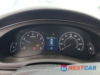 Zdjęcie 9 z 12 samochodu: 2011 HYUNDAI GENESIS 4.6L VIN:KMHGC4DF2BU133720 - miniatura