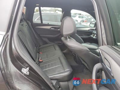 Zdjęcie 11 z 13 samochodu: 2018 BMW X3 XDRIVE30I VIN:5UXTR9C50JLA44645 - miniatura