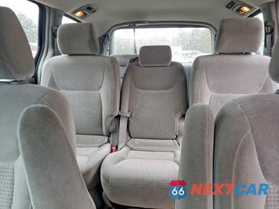Zdjęcie 10 z 12 samochodu: 2006 TOYOTA SIENNA VIN:5TDZA23C46S558123 - miniatura