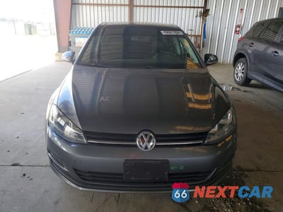 Piąte zdjęcie samochodu w środku: 2016 VOLKSWAGEN GOLF S VIN:3VW217AU5GM043558 - miniatura