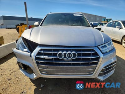 Piąte zdjęcie samochodu w środku: 2020 AUDI Q5 TITANIUM PRESTIGE VIN:WA1FNAFY0L2083608 - miniatura