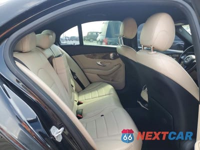 Zdjęcie 10 z 12 samochodu: 2015 MERCEDES-BENZ C 300 VIN:55SWF4JB1FU057008 - miniatura