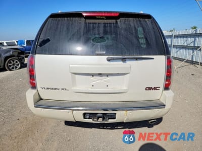 Zdjęcie 6 z 12 samochodu: 2013 GMC YUKON XL DENALI VIN:1GKS2MEF5DR308259 - miniatura