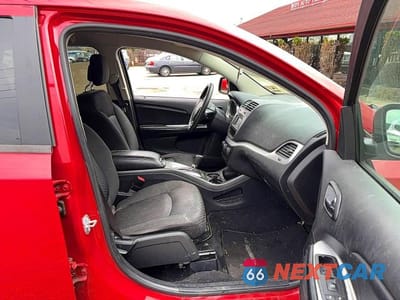 Piąte zdjęcie samochodu w środku: 2017 DODGE JOURNEY SXT VIN:3C4PDDBG9HT526050 - miniatura