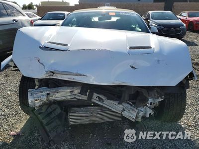 Piąte zdjęcie samochodu w środku: 2019 FORD MUSTANG VIN:1FATP8UH5K5148681 - miniatura
