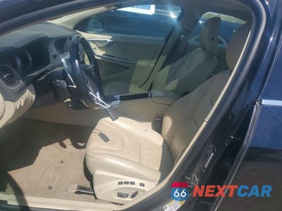 Zdjęcie 7 z 11 samochodu: 2013 VOLVO S60 T5 VIN:YV1612FHXD2176249 - miniatura