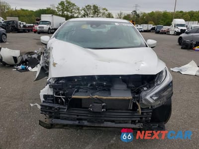 Piąte zdjęcie samochodu w środku: 2025 NISSAN VERSA SV VIN:3N1CN8EV8SL835516 - miniatura