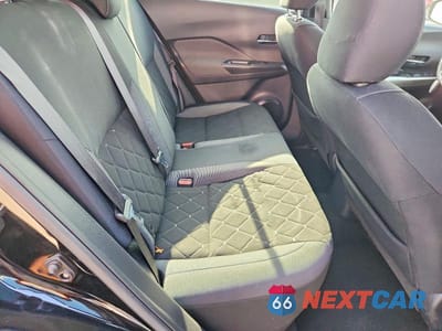 Zdjęcie 10 z 12 samochodu: 2018 NISSAN KICKS SV VIN:3N1CP5CU0JL511851 - miniatura