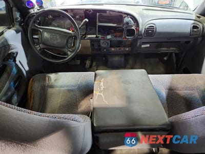 Zdjęcie 8 z 12 samochodu: 2002 DODGE RAM 2500 VIN:3B7KC23682M214357 - miniatura