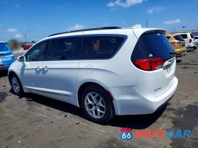 Drugie zdjęcie samochodu z przodu: 2017 CHRYSLER PACIFICA TOURING L VIN:2C4RC1BG8HR831391 - miniatura