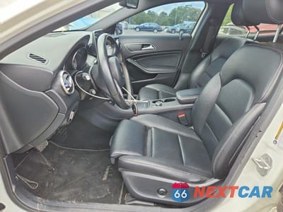 Zdjęcie 7 z 14 samochodu: 2016 MERCEDES-BENZ GLA 250 VIN:WDCTG4EB5GJ206360 - miniatura