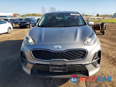 Piąte zdjęcie samochodu w środku: 2020 KIA SPORTAGE LX VIN:KNDPM3AC7L7634835 - miniatura