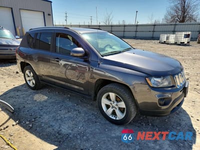 Czwarte zdjęcie samochodu z boku: 2015 JEEP COMPASS LATITUDE VIN:1C4NJDEB8FD303484 - miniatura