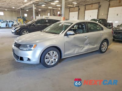 2014 VOLKSWAGEN JETTA SE 3VWD17AJ4EM293868 - główne zdjęcie licytacji z USA - miniatura