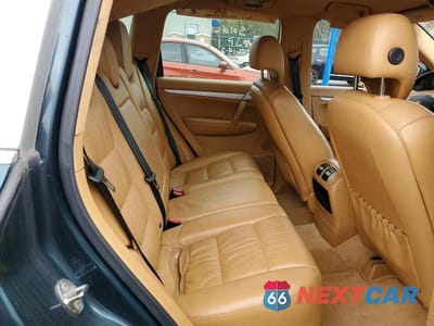 Zdjęcie 11 z 13 samochodu: 2005 PORSCHE CAYENNE VIN:WP1AA29P55LA25011 - miniatura