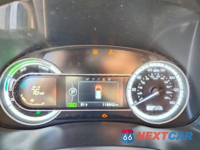 Zdjęcie 9 z 12 samochodu: 2017 KIA NIRO EX TOURING VIN:KNDCE3LC5H5052745 - miniatura