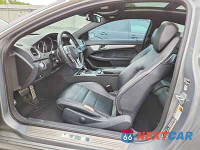 Zdjęcie 7 z 12 samochodu: 2014 MERCEDES-BENZ C 250 VIN:WDDGJ4HB7EG292484 - miniatura