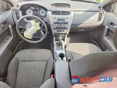 Zdjęcie 8 z 12 samochodu: 2010 FORD FOCUS SE VIN:1FAHP3FN8AW130003 - miniatura