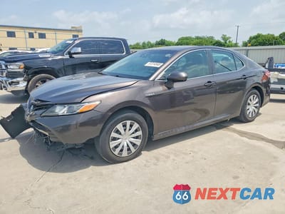 2018 TOYOTA CAMRY LE 4T1B31HK0JU502993 - główne zdjęcie licytacji z USA - miniatura