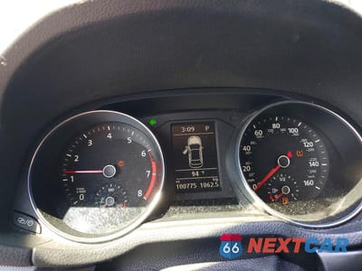 Zdjęcie 9 z 12 samochodu: 2017 VOLKSWAGEN PASSAT R-LINE VIN:1VWDT7A31HC062640 - miniatura
