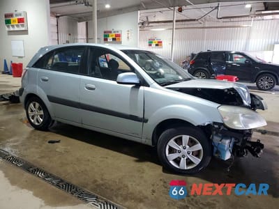 Czwarte zdjęcie samochodu z boku: 2008 KIA RIO 5 SX VIN:KNADE163086314490 - miniatura