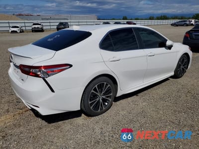 Trzecie zdjęcie samochodu z tyłu: 2020 TOYOTA CAMRY SE VIN:4T1G11AK3LU927861 - miniatura