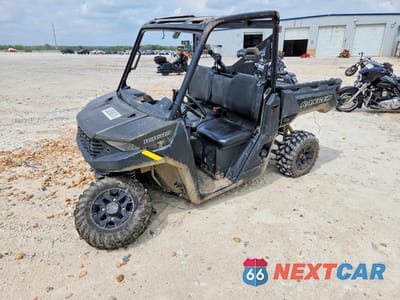 Drugie zdjęcie samochodu z przodu: 2024 POLARIS RANGER XP 1000 UTILITY VEHICLE VIN:3NSTAE998RH365732 - miniatura